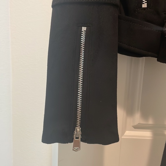 Zara suede moto jacket - Picture 2 of 6